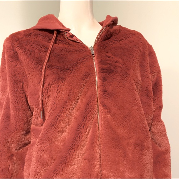 Cute plush bomber - Picture 1 of 4